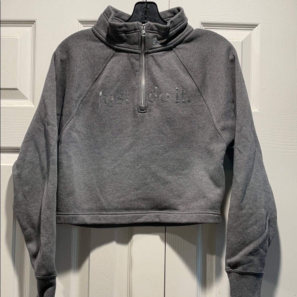 Nike cropped half zip sweater xs